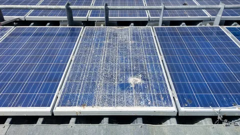 solar panel glass cover is break