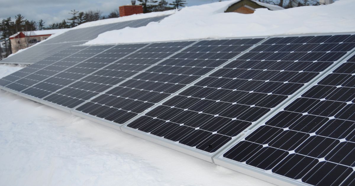 Solar Panel Safety tips for winter: Essential Tips